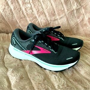 Women’s Brooks Ghost 14 Running shoe size 7.5